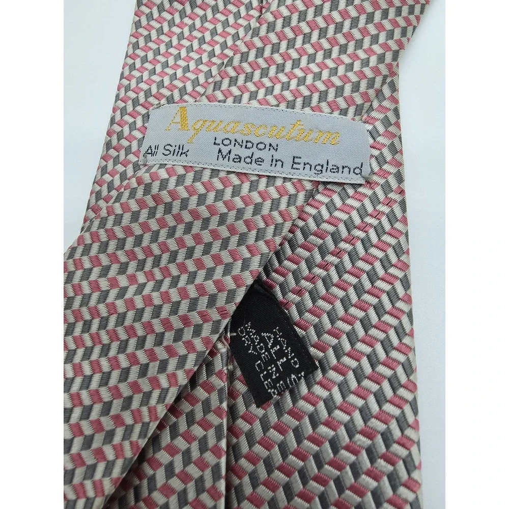 Aquascumtum of London Vintage 100% Silk Geometric Tie Pink Tan Gray 58